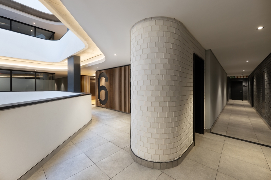 1 Bedroom Property for Sale in Fresnaye Western Cape